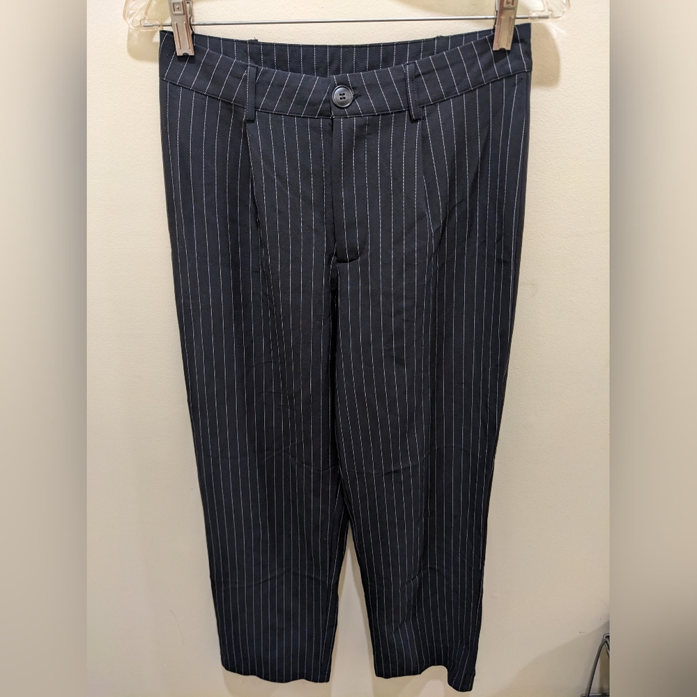 NWT Princess Polly Pinstripe Black Pants Size 4